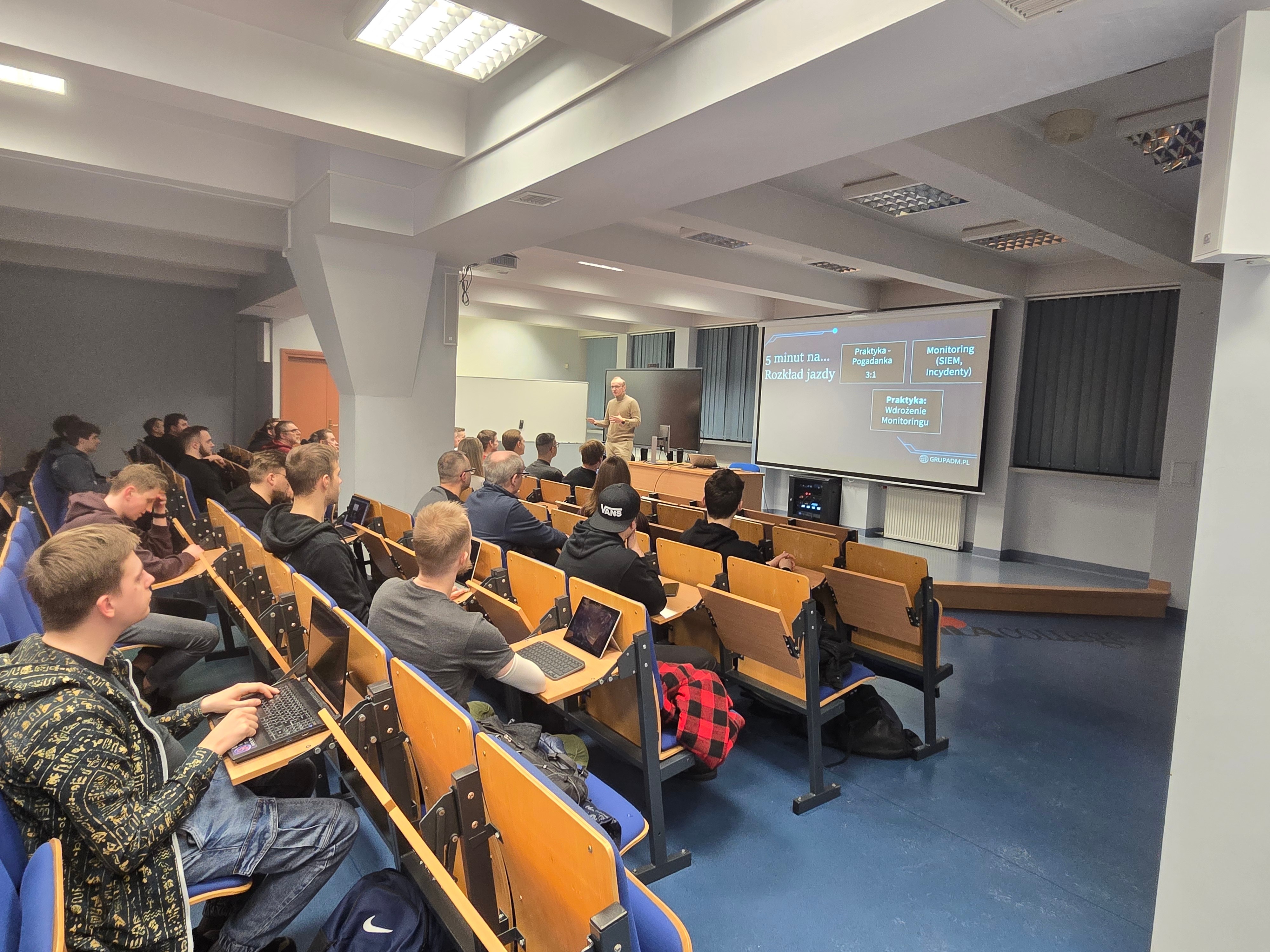 Seminarium „Monitorowanie infrastruktury i cyberbezpieczeństwa z użyciem Zabbix i Wazuh”